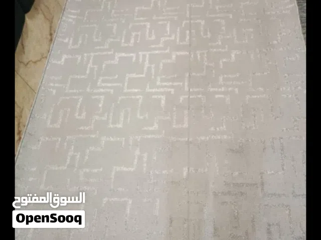 قطع سجاد جديد للبيع