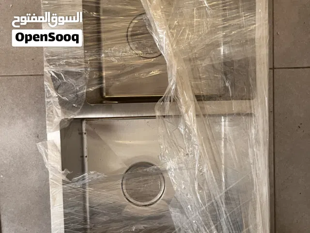 مجلى ستانلس ستيل إيطالي مزدوج (حوضين) جديد بالكرتون السعر قابل للتفاوض.