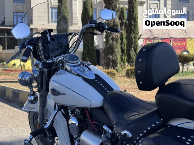 هارلي هيرتيج مميزه ( الوحيده من نوعها )  1800 cc harley hiretage
