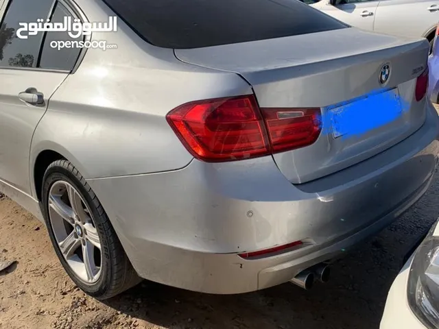 سيارة f3 BMW  مستعملة وفي حالة جيدة محرك 28 دبل طوربو ليس بها اي عيوب