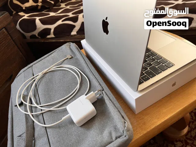 MacBook Air M3 2024 - RAM 16GB - كفالة سارية - بحالة الوكالة