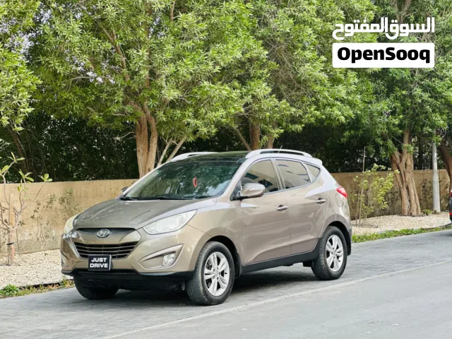 Hyundai tecson 2013 full option  neat and clean vehicle