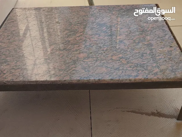 رخامة مقاس 55*44 بقاعده حديد