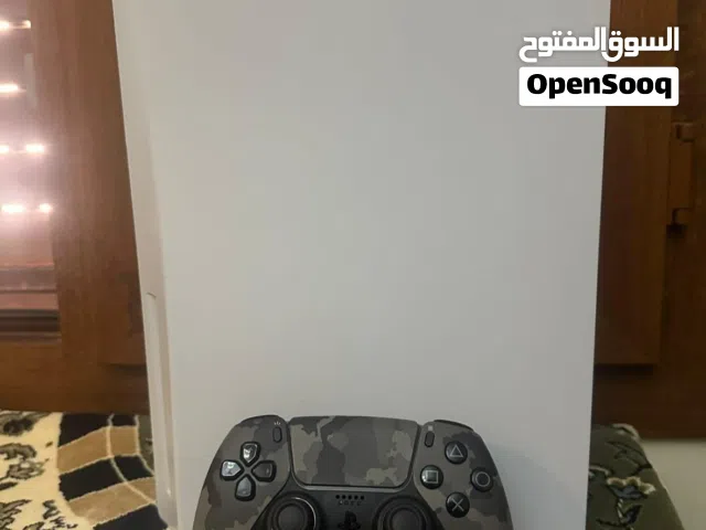 بلايستيشن 5 مستعمل نظيف
