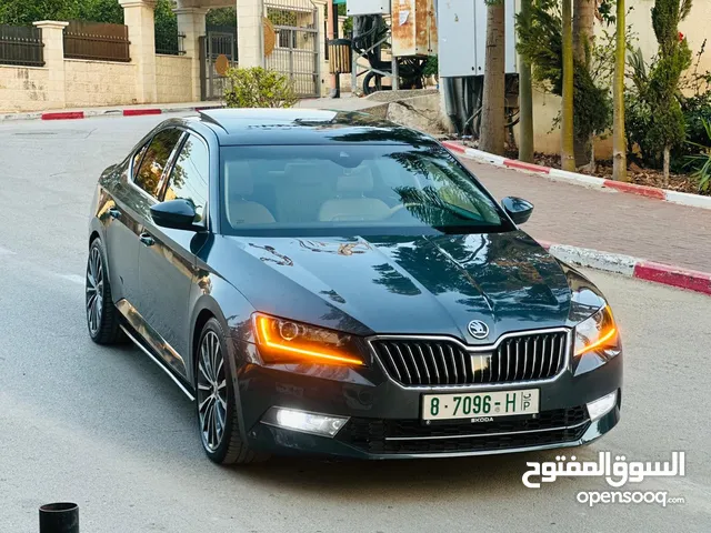 سوبير 4*4 لورين كلمنت للبيع بسعر مناسب