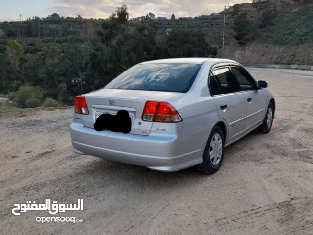 صندوق خلفي سيفيك 2004 للبيع