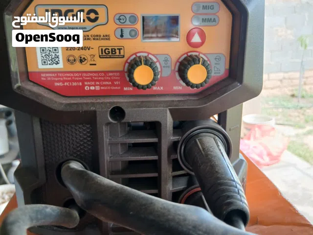مكينة لحام سلك وطرودي شبه جديدة