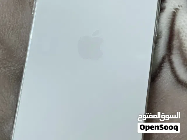 ايفون نضيف جدا للبيع