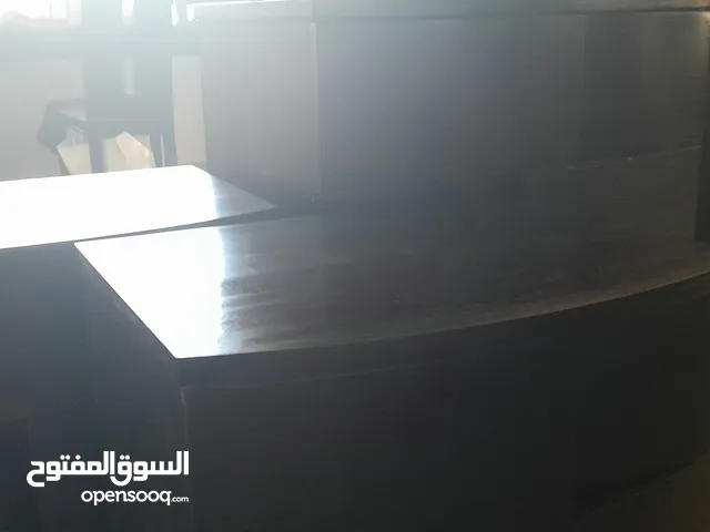 غرفة نوم فاخرة للبيع بسعر مناسب