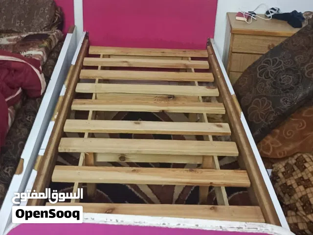 تختين مفردات مع 2كومدينة  بحالة ممتازة للبيع