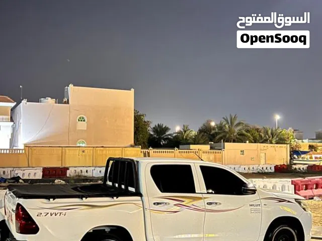 تويوتا هايلكس 2022 للبيع
