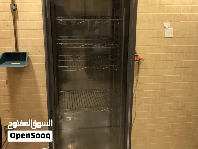 للبيع براد عرض عمودي ستانلس ستيل (ماركة الحساوي الأصلية) – بحاجة لتعبئة غاز/صيانة تبريد خفيفة