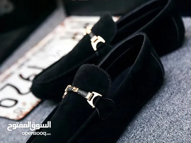 حبايب، شوفولي هالقطعة الخرافية حذاء رجالي رسمي، أسود ملكي، خامة قماش ناعم راقي  سعر القطعه 15