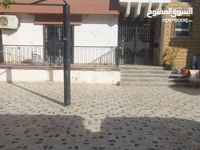 350 m2 More than 6 bedrooms Villa for Sale in Benghazi AL Khalij Al Arabi St