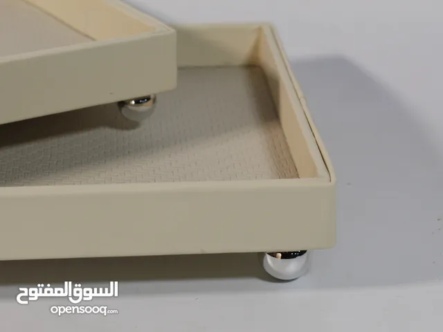 صينية ضيافة من الجلد عدد 2 قطعة الوان و اشكال مختلفة