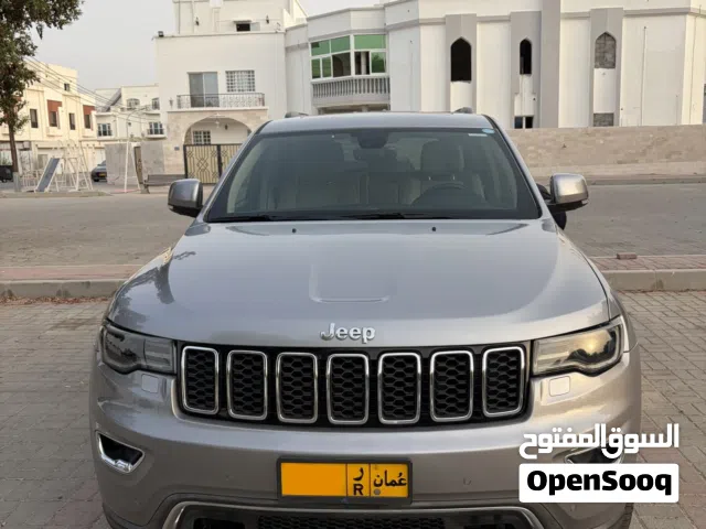 2017 Jeep Grand Cherokee Limited 3.6L 106000 kms V6 فورويل (4x4) بحالة ممتازة