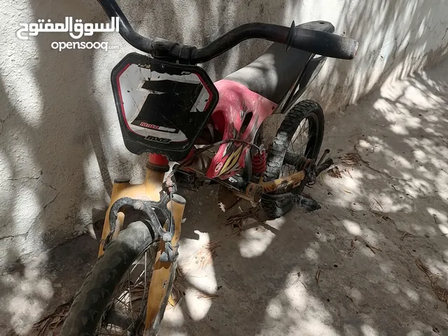 بسكليت على شكل دراجه