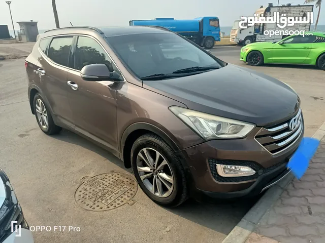 Hyundai Santa fe 2015, Expat maintained in excellent condition