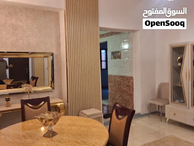 شقة للبيع في شارع جمال بالاثاث الدور الاول
