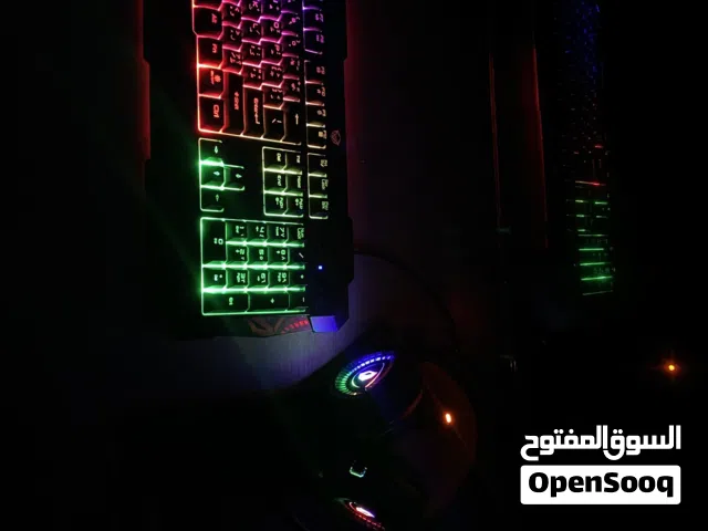 ماوس وكيبورد وسماعة ( RGB )