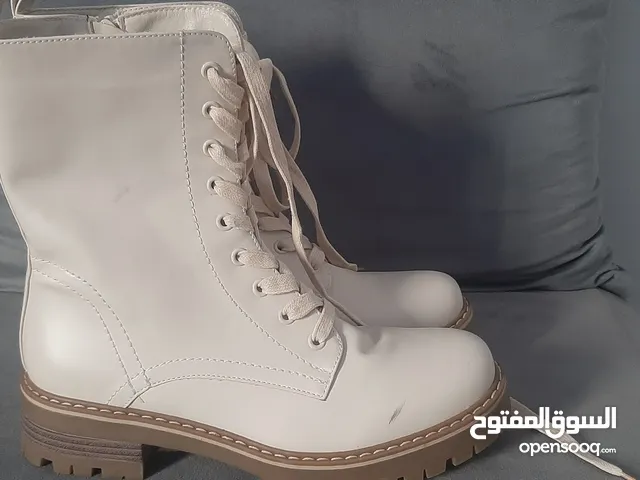 botines planos militares