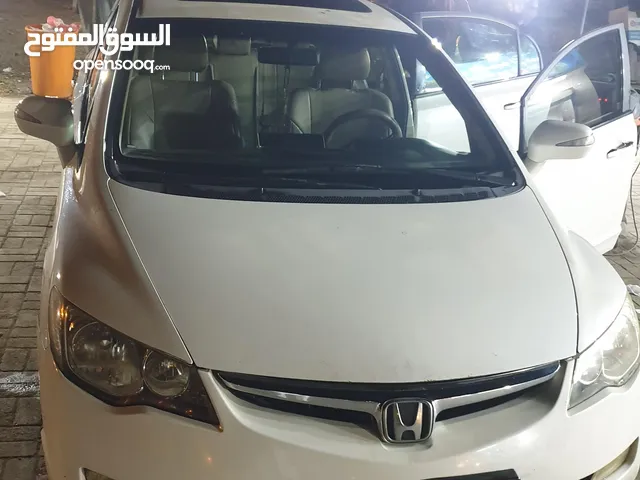 Honda civic 2007 in good condition هوندا سيفك موديل 2007 بحاله جيده جدا