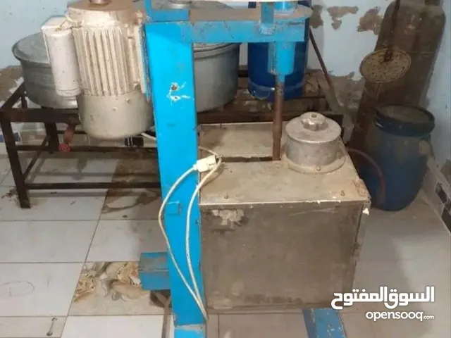 معدات كشرى مكنه بصل وصلصه استعمال بسيط عموله