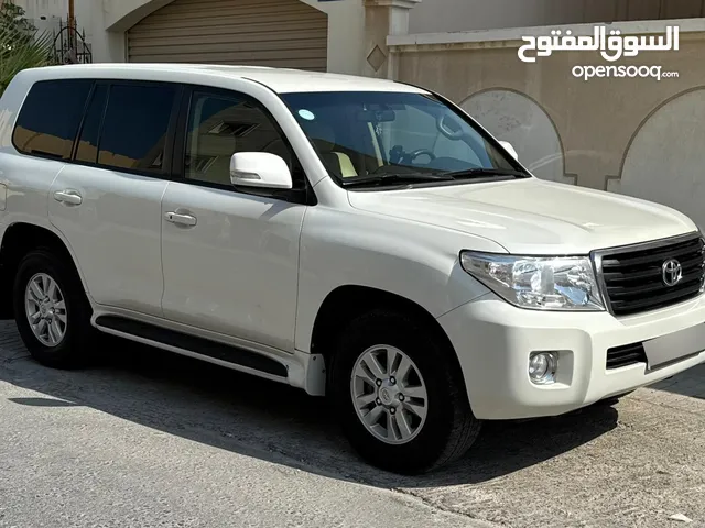 Toyota Land cruiser G V6 2013 بحاله الوكاله صيانه الوكاله