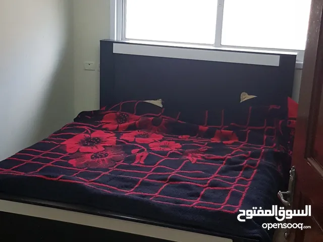 90 m2 2 Bedrooms Apartments for Rent in Ramallah and Al-Bireh Al Irsal St.