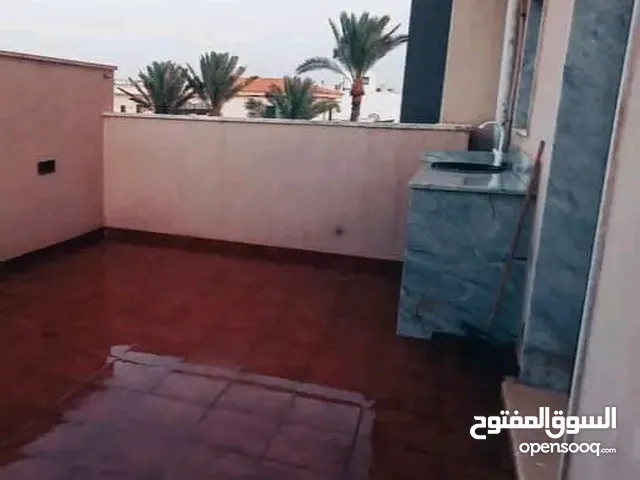 250 m2 3 Bedrooms Villa for Rent in Tripoli Hai Alandalus
