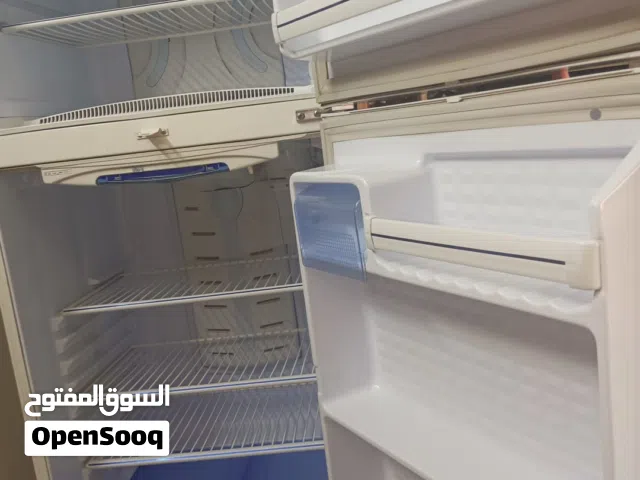 ثلاجه فيدرال بحاله ممتازه