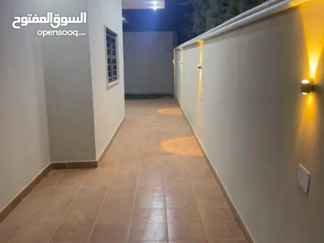 180m2 3 Bedrooms Villa for Sale in Tripoli Al-Serraj