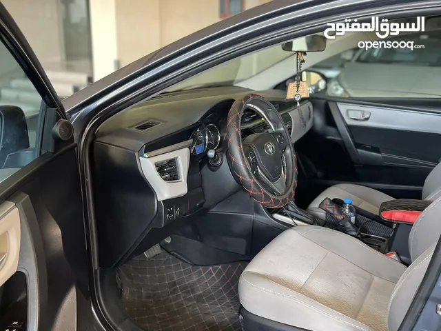 Toyota Corolla 2015