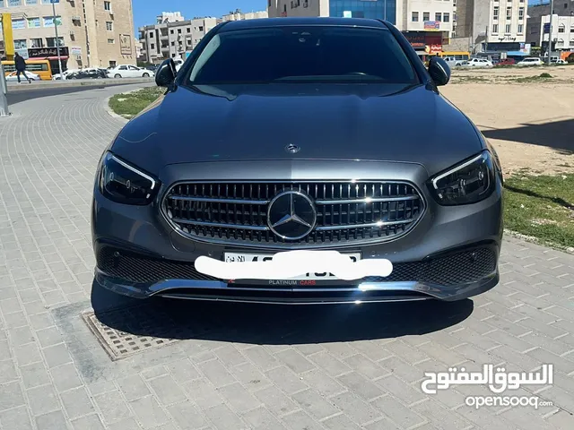 Sedan Mercedes Benz in Amman