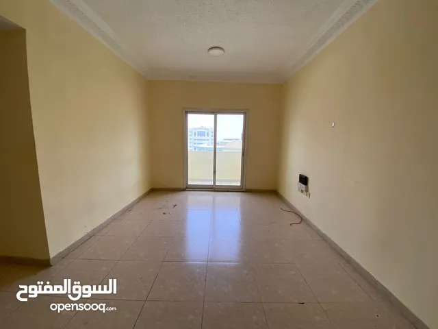 1700 ft 2 Bedrooms Apartments for Rent in Sharjah Al Majaz