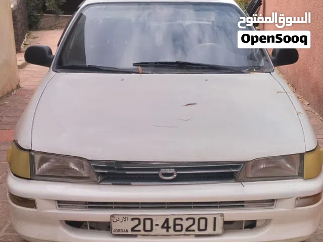 1993 تويوتا كورولا Standard