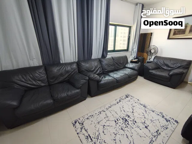 طقم كنب جلد