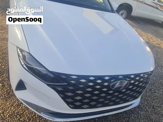 2021 Hyundai Azera Standard