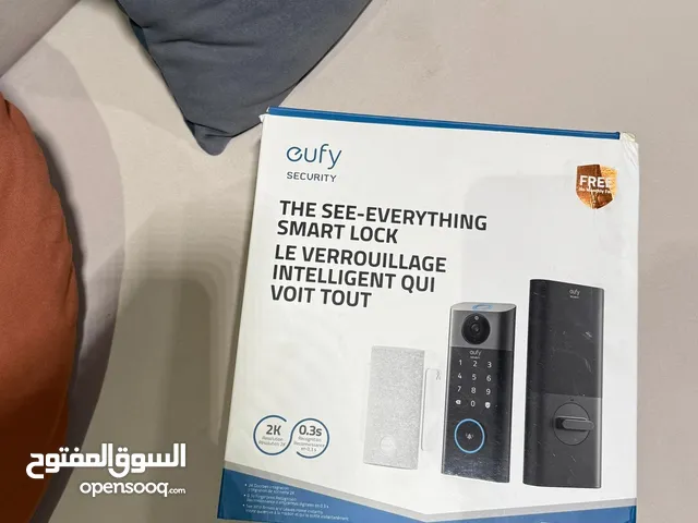 قفل ذكي مزود بكاميرا فيديو مدمجة ( قفل الفيديو الذكي الذي يرى كل شيء من ماركة إيوفي)