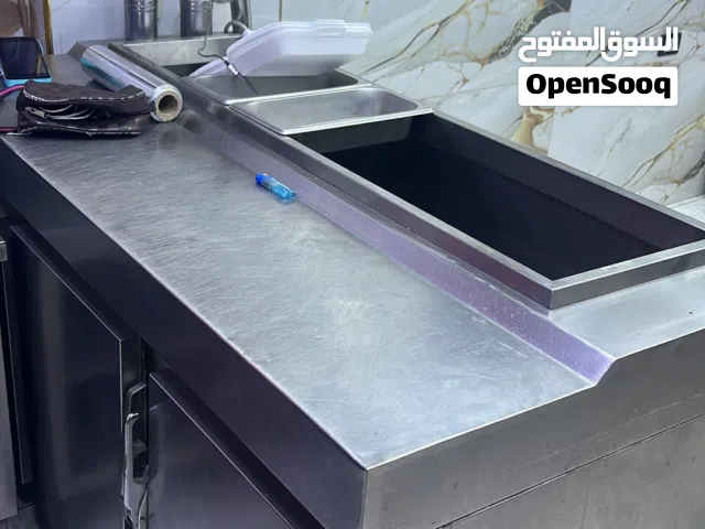 عده مطعم نظيفه للبيع