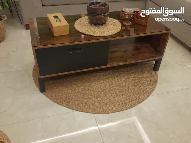 طاوله وسط  او تلفزيون ماليزي