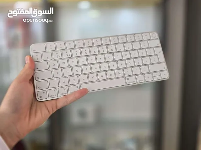 Magic Keyboard مع Touch ID
