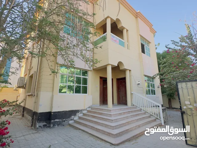 3500 ft² 5 Bedrooms Villa for Rent in Ajman Al Mwaihat