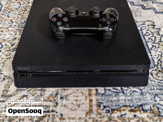 PlayStation 4 PlayStation for sale in Al Dakhiliya