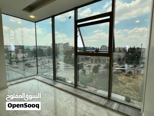مكاتب تجاريه للايجار بجانب غرفة تجارة إربد  بمساحه 125 و60 متر