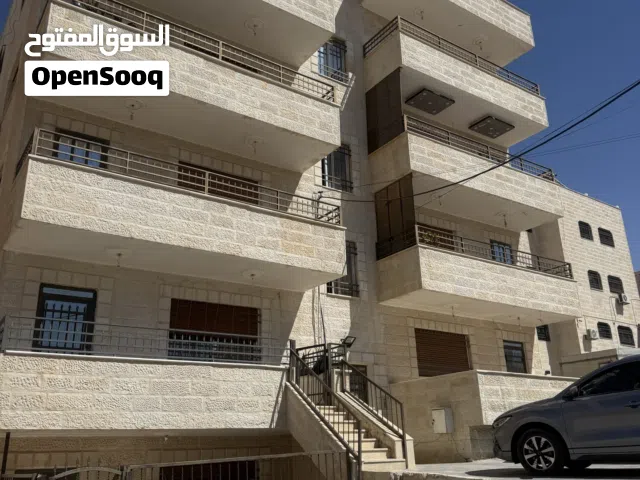 شقة شبه تسوية مدخل خاص للبيع في الزرقاء الجديدة خلف سوبر ماركت واو شارع الوينك