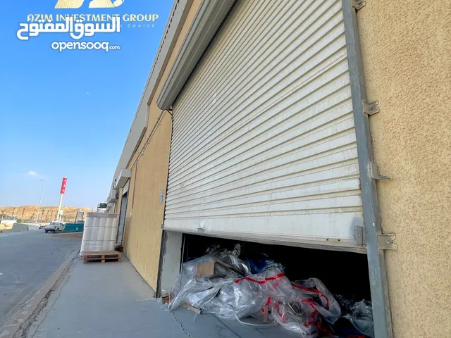 Spacious warehouse for rent-Rusail Muscat-Corner Store!!