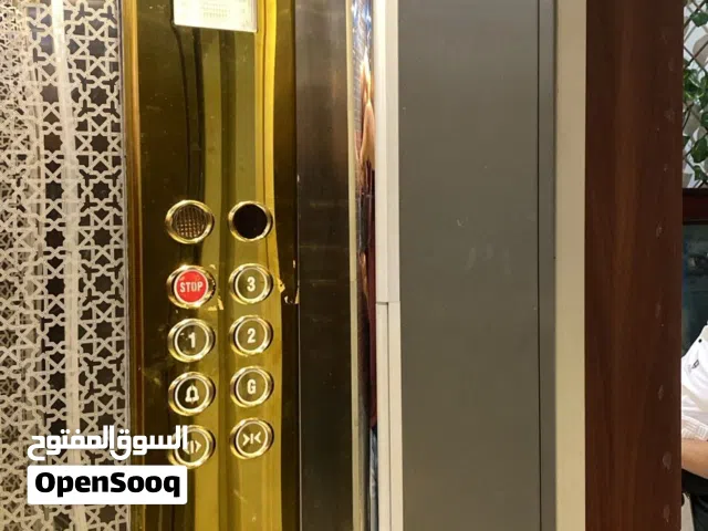 للبيع مصعد فاخر ومتكامل كبينه بمساحه86×110سنتيم تصميم عملي يراعي احتياجات كبار السن وذوي الاحت