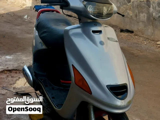 للبيع دراجة فراشة كريستال نظيفة مال بيت دهن امزويل فقط