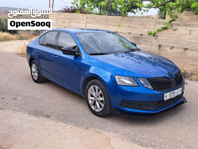 سكودا اوكتافيا 2020 بنزين اتومات يد1 جدديده اصل اتومات البيع مستعجل بسبب ظروف خاصه كاش فقط رجاءا